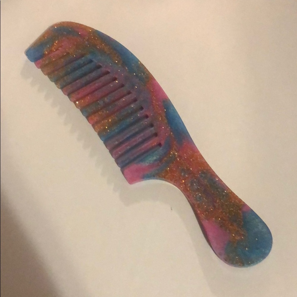 Hand made resin comb - Picture 1 of 1